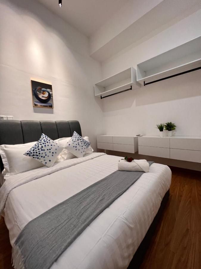 Georgetown#amazing Skypool#modern & Elegant Suite# Apartment George Town