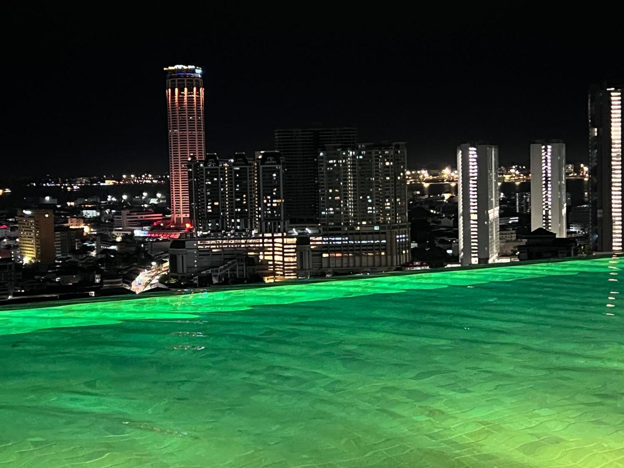Georgetown#amazing Skypool#modern & Elegant Suite# Apartment *